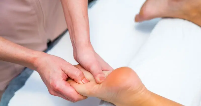 Masajes para hallux valgus